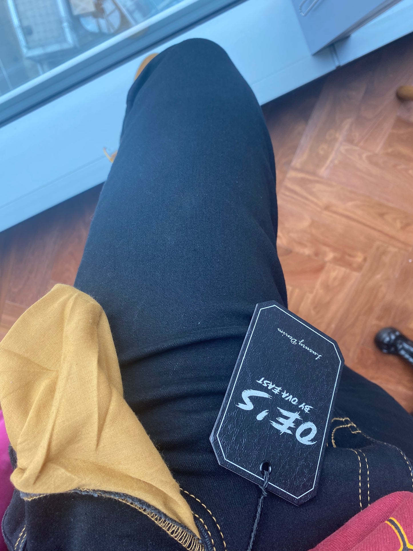 Peanut Butter Black OE Jeans