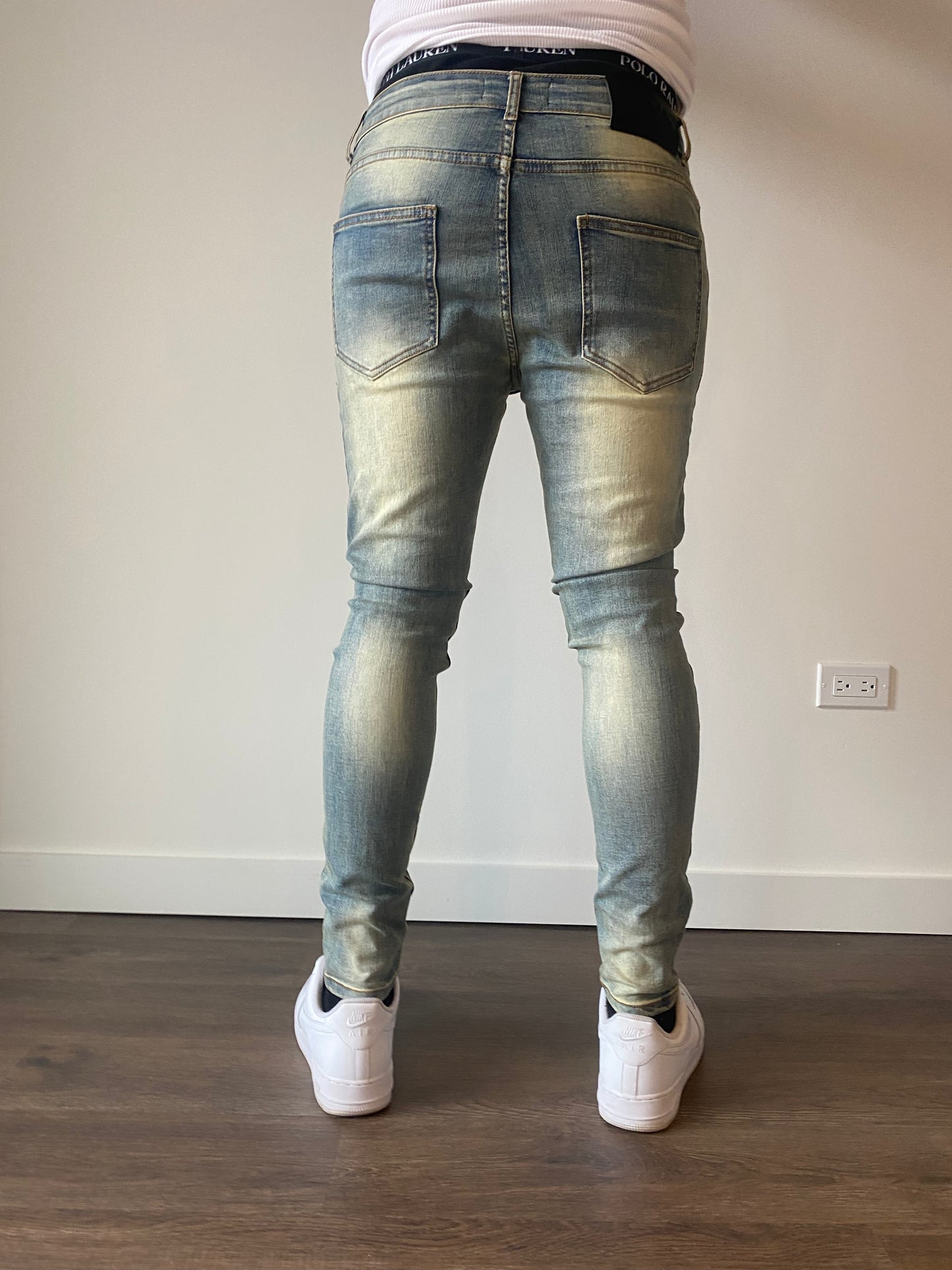 Ripped Stone Washed OE Jeans
